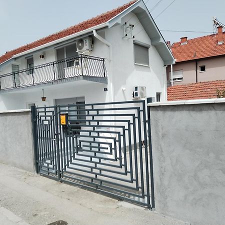 Gostinska Kuca Lägenhet Leskovac  Exteriör bild