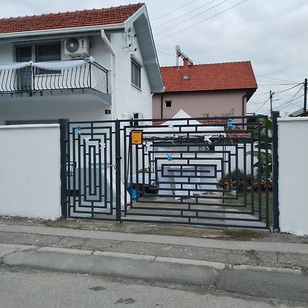 Gostinska Kuca Lägenhet Leskovac  Exteriör bild
